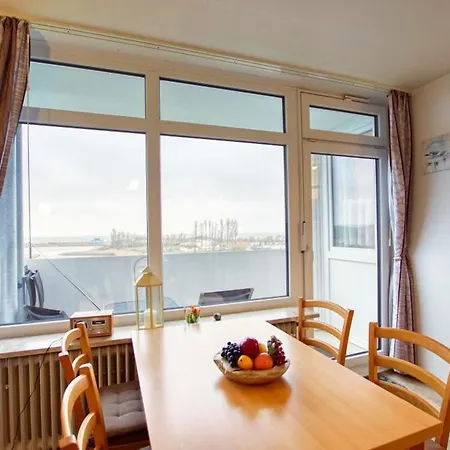 - Haus B, App 0b0404 Apartment *